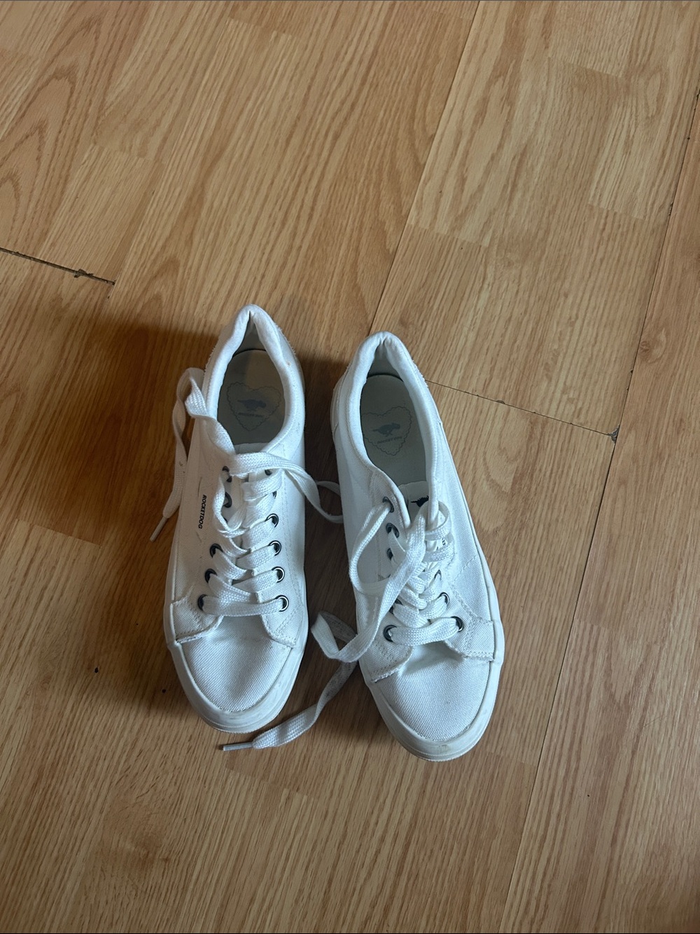 Rocket Dog White Low-Top Canvas Sneakers